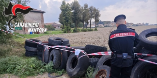 Serravalle a Po, 1.500 mq di discarica abusiva su terreno agricolo: denunciato 72enne