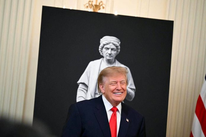 donaldtrump_columbusday_afp