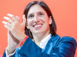 Centrosinistra, Schlein ufficializza corsa per Palazzo Chigi: “Io candidata premier, con o senza primarie”