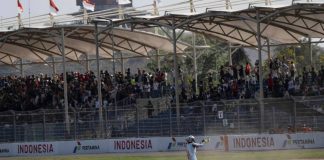 Aprilia, scintille tra Bezzecchi e Fernandez: dalle polemiche al duello in pista poi Bez si prende la vittoria
