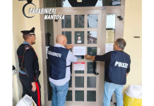 Disordini e aggressione con coltello nel bar ritrovo di pregiudicati: chiuso l’Odeon di Bozzolo