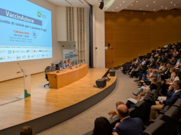 Vaccinazioni in gravidanza: l’Asst di Mantova premiata a Palazzo Lombardia