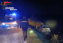 In auto ubriaco, esce di strada: ritirata la patente a un 55enne
