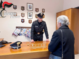 Roverbella, truffano due anziani e fuggono con 8mila euro in gioielli: finti carabinieri presi da quelli veri