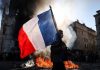 Francia, proteste contro il caro vita: scontri a Parigi e Marsiglia, almeno cento gli arresti