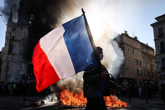 francia_proteste3_afp_1_