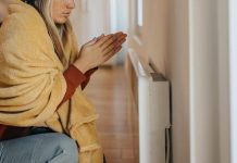Riscaldamenti, quando si accendono i termosifoni a Roma e Napoli: il calendario delle zone climatiche