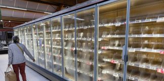 Francia, attacco informatico ai supermercati: centinaia di frigoriferi fuori uso