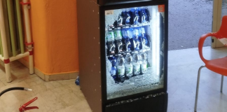 Mantova, ladri alla scuola Pomponazzo: rubati tablet e notebook. Distrutto distributore di bevande