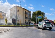 Incendio in una palazzina di via Bellonci a Mantova: otto intossicati