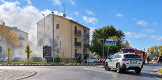 Incendio in una palazzina di via Bellonci a Mantova: otto intossicati