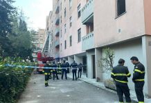 Anziana morta nel rogo a Milano: portato in ospedale l’inquilino sospettato dell’incendio