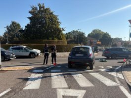 Cittadella, anziano ciclista travolto in rotonda: trasportato al Poma per un trauma cranico