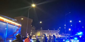 Mantova, scontro tra due auto in via Mulina: sette persone coinvolte
