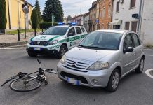 Cogozzo, scontro auto-bici all’incrocio: ciclista 57enne all’ospedale