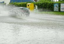 Allerta meteo arancione in Toscana, domani scuole chiuse in vari comuni