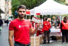 Minori: Marco Rossetti di ‘Doc’ in piazza con Save the Children, per il weekend dei BisBuoni