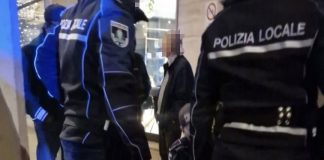 Suzzara, ubriaco dà in escandescenze in pieno centro: bloccato da Carabinieri e Locale
