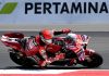 Marquez accelera, Bezzecchi e Fernandez cadono: cos’è successo in partenza in MotoGp