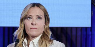 Meloni da Spalato: “Pronti a intervenire con le accise mobili”