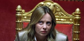 Meloni al Pd: “Non sono arrivata dove sono con carezze e moine, da sinistra misoginia”
