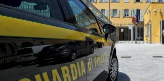 Scoperta maxifrode nel commercio delle materie plastiche: 18 misure cautelari e sequestro da 25 milioni di euro a Torino