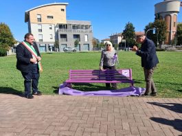 Poggio Rusco, un seminario e la panchina viola contro l’invisibilità della fibromialgia