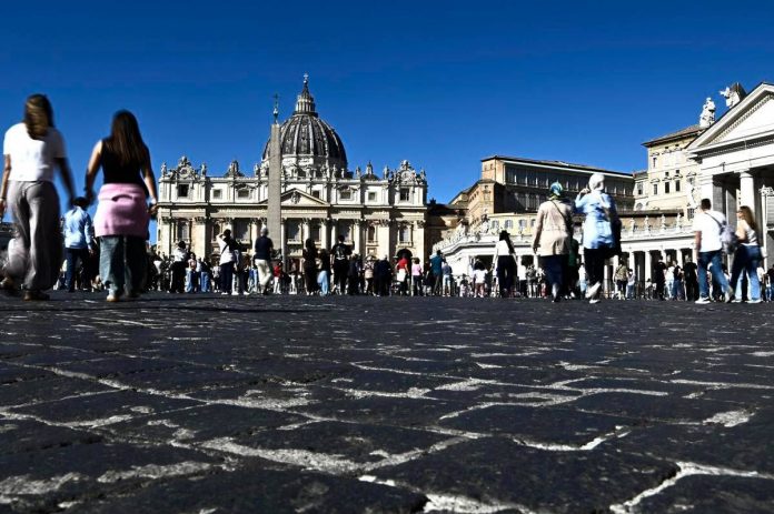 piazza_san_pietro_77_afp