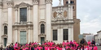 Mantova, un’onda rosa contro i tumori femminili: in 110 alla Pink Parade
