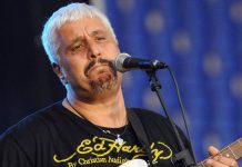‘Je so’ pazzo’, Amanda Bonini l’ultima compagna di Pino Daniele: “Lui sarebbe inorridito per il film”