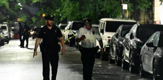 Strage in Usa, uomo armato uccide 8 persone e poi si toglie la vita: tra le vittime 2 bambini