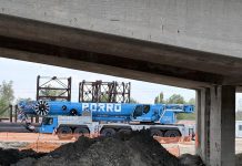 Ponte di San Benedetto, prima gru in cantiere per rimuovere le travi