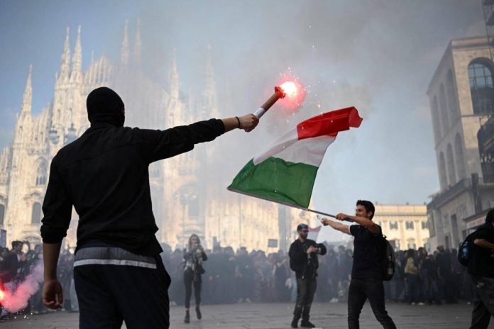 proteste_scontrimilano_afp