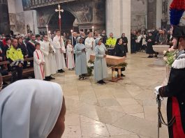 Madre Ignazia, cattedrale gremita ad Asola per il rientro delle spoglie della Beata