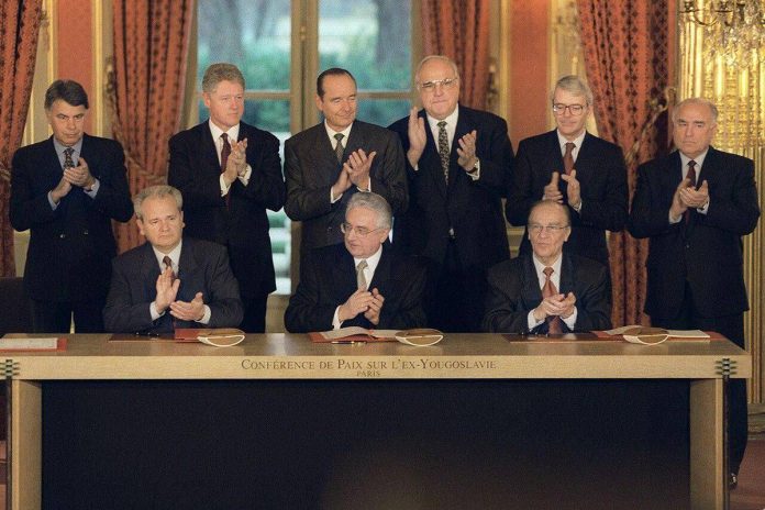 signing_the_dayton_agreement_milosevic_tudjman_izetbegovic