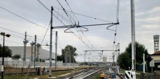 Suzzara, tragedia nella notte: 52enne muore travolto da un treno
