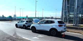 Suzzara, suv tampona utilitaria alla rotatoria. Due donne finiscono all’ospedale